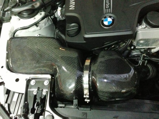 Ram air cold air intake system BMW 328i f30 2012 on Racing Dynamics